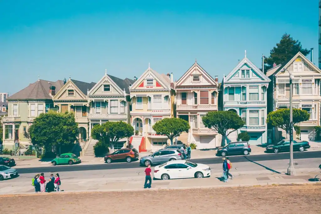 House Hunting Tips: Finding a Real Estate Agent You Can Trust