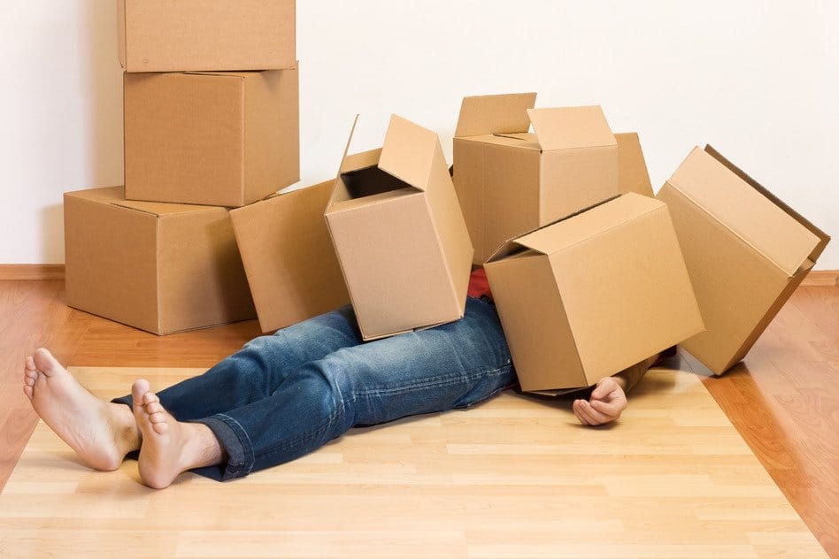 5 Reasons to Avoid Having Friends Help with a Move