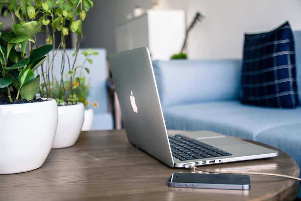 How to Pack Electronics for Moving: Computers, Monitors, and Printers